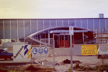 Photograph - Sunshine Police Station And Magistrates Court Under Construction 1999 Photographs, The Advocate, 20th May 1999