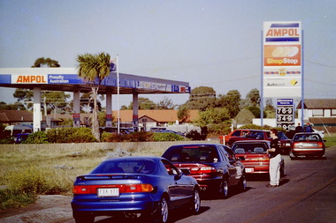 Photograph - Ampol Service Station Deer Park 2000 Photographs, Ted Kloszynski, 6th April 2000