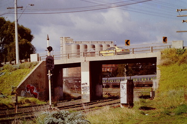 Photograph - Albion To Broadmeadows Railway Line Bridge St. Albans Road Sunshine North 2000 Photographs, The Advocate, 29th August 2000