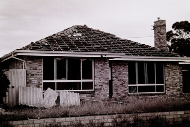Photograph - Kosky Street Sunshine West Derelict House 1989 Photographs, Adam Ellwood, 18th January 1989