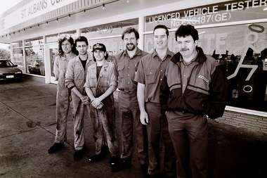 Photograph - Car Care Centre 29 St. Albans Road St. Albans 1993 Photograph, Sunshine Advocate, 7th October 1993