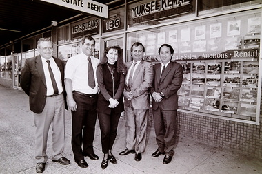 Photograph - Fergus Deans Real Estate 136 Durham Road Sunshine 1993 Photograph, Sunshine Advocate, 16th December 1993