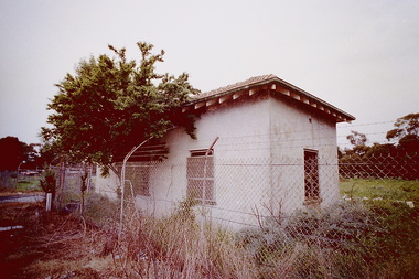 Photograph - 3LO Transmitter Station Building Ashley Street Maidstone 1999 Photograph, Larran Reed, 13th October 1999