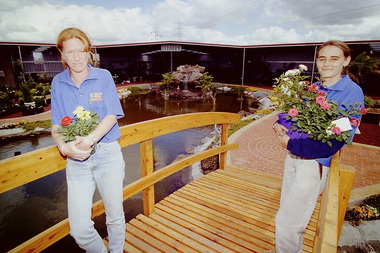 Photograph - Western World Garden Supplies 987 Ballarat Road Deer Park 1999 Photographs, Ted Kloszynski, 20th October 1999