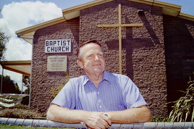 Photograph - Sunshine - St. Albans Baptist Church 12 Larkspur Drive St. Albans 1999 Photographs, Sunshine Advocate, 10th November 1999