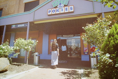Photograph - Westend Entertainment Centre 47 McIntyre Road Sunshine North 2000 Photograph, Sunshine Advocate, 2nd March 2000