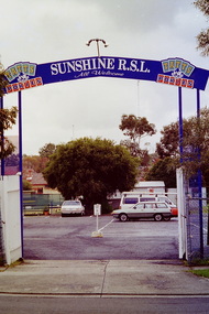Photograph - Sunshine RSL 99 Dickson Street Sunshine 2000 Photographs, Ted Kloszynski, 2nd June 2000