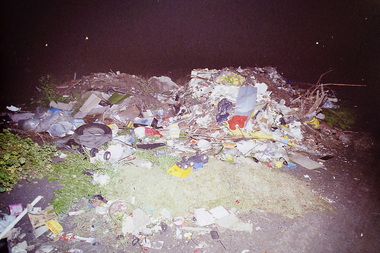 Photograph - Auburn Avenue Sunshine North Rubbish 2000 Photographs, Larran Reed, 7th June 2000