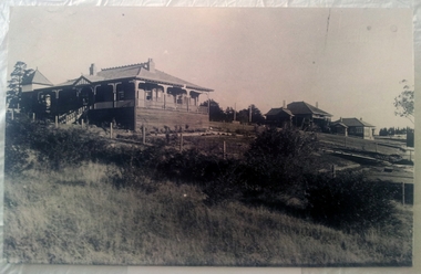 "The Bungalow" above Darebin Parklands c1912, 1970-1990