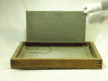 Antique Wax Foundation Mould