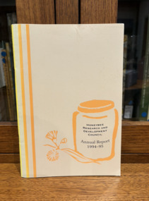 Booklet - Honeybee Research and Development Council - Annual Report 1995-95, Honeybee Research and Development Council Annual Report. (Rural Industries Research and Development Corporation). Canberra, 1994-95