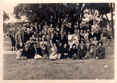 Photo - Williamstown Botanic Gardens - Alice Weatherhead, c1930