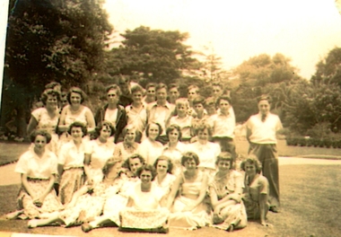 Photograph - Williamstown Botanic Gardens, 1951