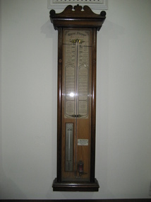 Barometer, Given the plaque affixed to the instrument states Royal Arcade as the premises’ address it is assumed that the barometer was manufactured no sooner than1869