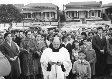Blessing of Slovenski Dom, Blessing of Slovenian Home in Carlton by Fr Basil in 1960, 1960