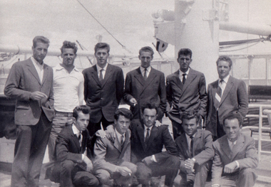 Slovenians ready to board Flaminia, 1960 - photo, Slovenians ready to board Flaminia, 1960
