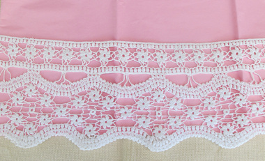 Crochet border, Neva Roeder-Bole, Crochet border