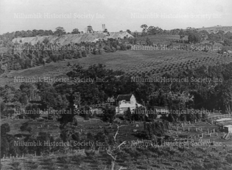 The Primitive Methodist Church was established in Patrick Cummings barn and later the first school in Diamond Creek was started there