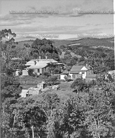 Collins Street Diamond Creek from Ironbark Road