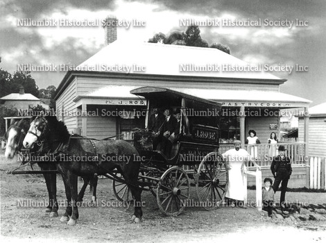 Rose's Bakery and Cart Chute Street Diamond Creek