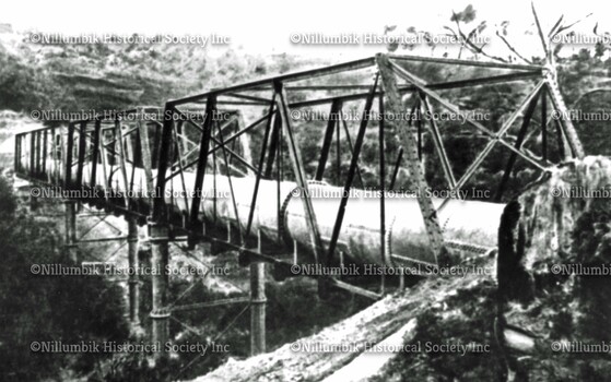 Maroondah Aqueduct pipeline across Plenty River