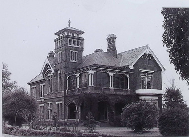 Photograph - The Strand, Williamstown, No.8 "Maritimo"