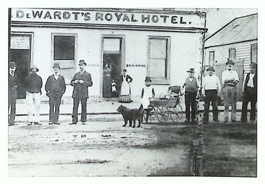 Photograph - Royal Hotel, Williamstown