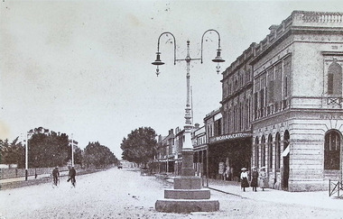 Photograph - Nelson Place looking towards the Customs House from the Parker & Cole St corner 1928