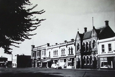 Photograph - Nelson Place, streetscape showing Seamen's Mission and Craigatina buildings