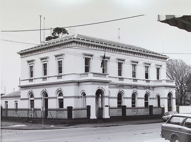 Photograph - Nelson Place, Customs House