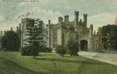 Colour Postcard - Government House, Sydney, N.S.W.