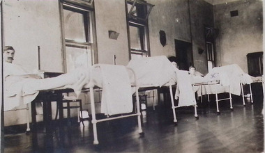 Photograph - Williamstown Hospital ward, 1921
