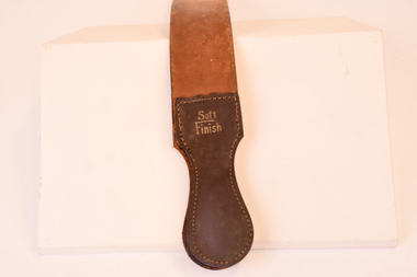 Razor Strop : Leather and Chrome