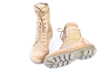 GP Issue khaki leather Australian Army Boots, circa current 2000 onward