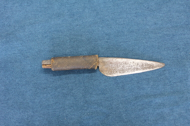 Equipment - Knife, fishing