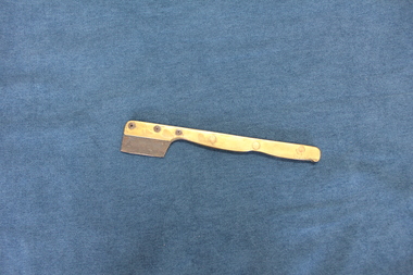 Equipment - Knife, fishing
