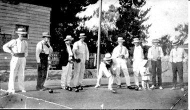 Photograph, Early Lawn Bowls
