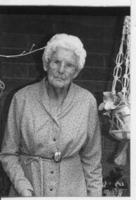 Photograph, Katherine "Kit" Primrose Mactier