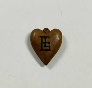 Decorative object - Jewellery, Wooden, 1940-1945