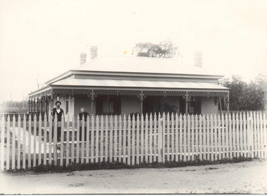 Photograph, Williams House, Hogan St, 2001