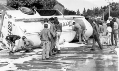 Photograph, Butter Factory Tanker, 2000