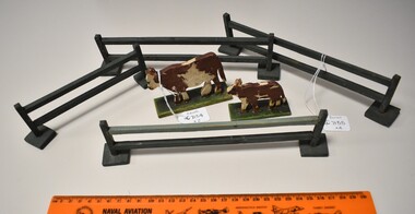 Article - Models - cows, Toys, 1940