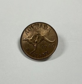 Decorative object - Penny Brooch, 1940's