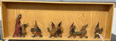 Artwork, other - Frieze, Snow White and the Seven Dwarfs, 1940's