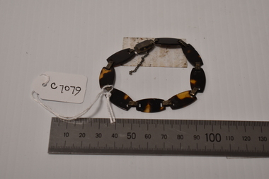 Functional object - Bracelet, 1940's