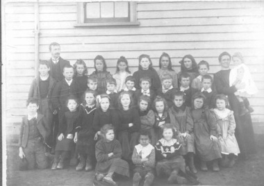 Photograph, Byrneside school, 2001