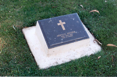 Photograph, Grave plaque at German War Cemetery - Arnold Aussem