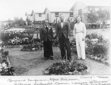 Folio, German Internees in Camp 1