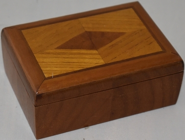 Jewel Box, 1942