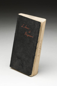 Book - Italian Prayer book, L'Amico del Prigioniero, 16 May 1943